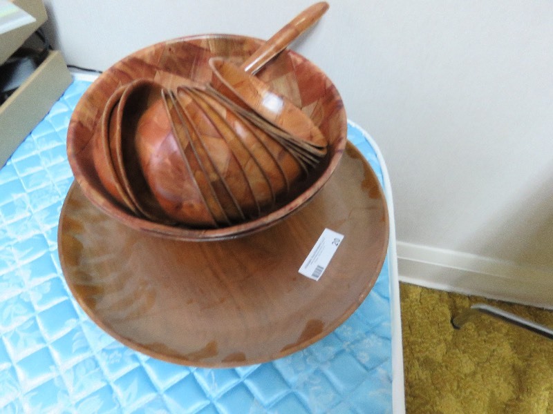 Vintage Wood Salad Bowl Set