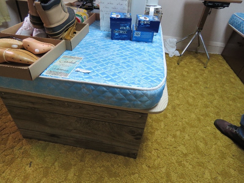 Twin Bed