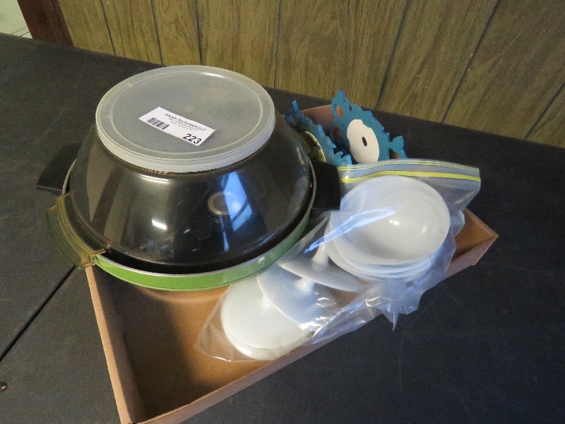 Kitchen lot