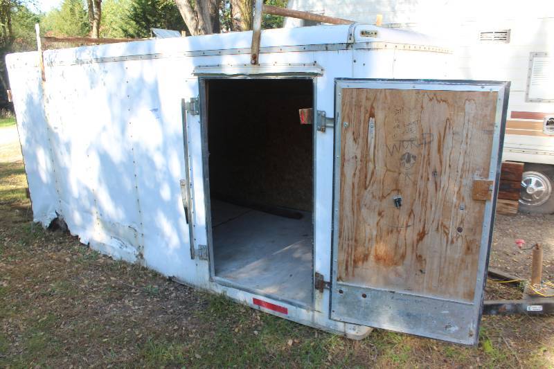 lot 21 image: 1995 Custom Built  Box Trailer w Side Door Access