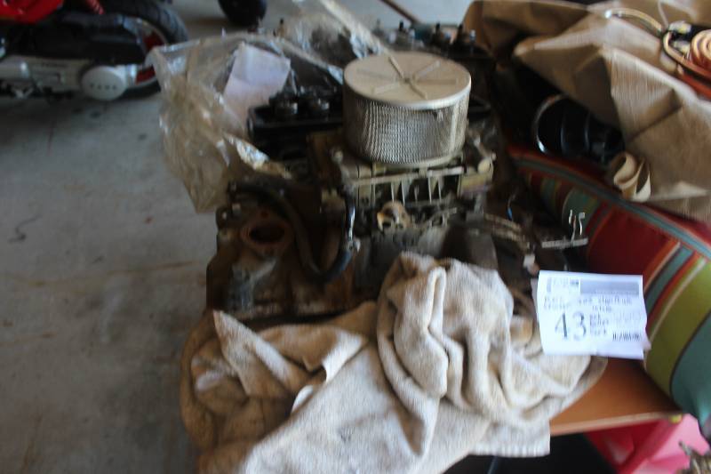 lot 43 image: Merc Cruiser 305 CID V8 Motor w Aluminum Intake, Holley Carburetor