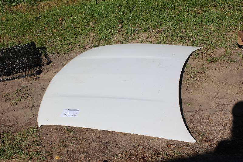 lot 55 image: Hood for 1995 Olds Cutlass Supreme(convertible)