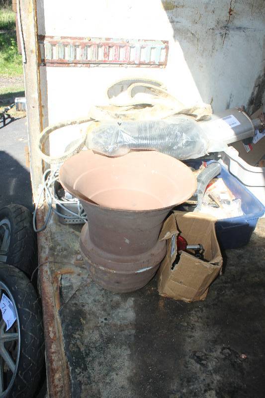 lot 76 image: Corner Lot of Misc Motorcycle Parts