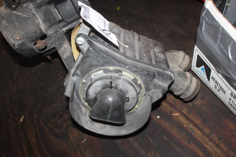 lot 98 image: Lot of 1982 Honda Silverwing Motorcycle Parts Including Air Cleaner