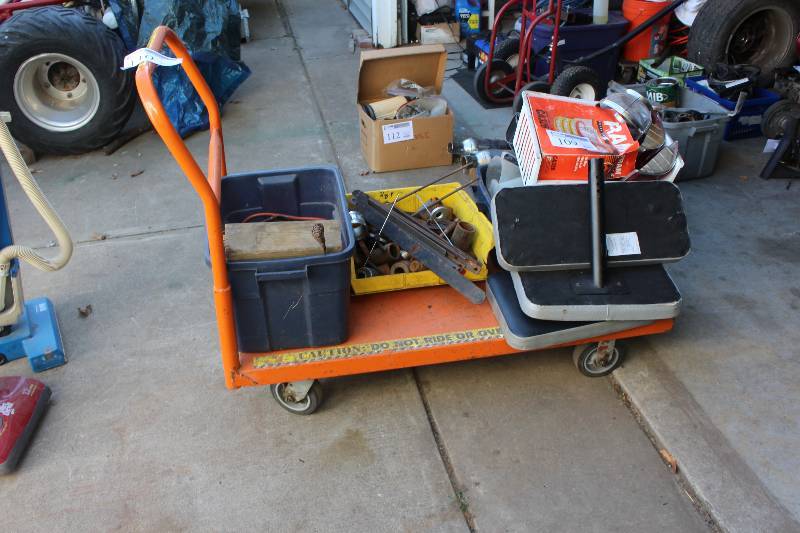 lot 110 image: 4-Wheel Metal Utility Cart