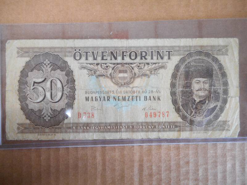 lot 19 image: Hungary Bank Note, Oct. 28, 1975 - ...