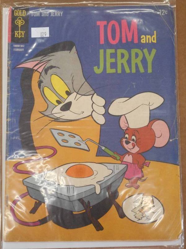 lot 29 image: Tom and Jerry #222 - Feb. 1965, $0....