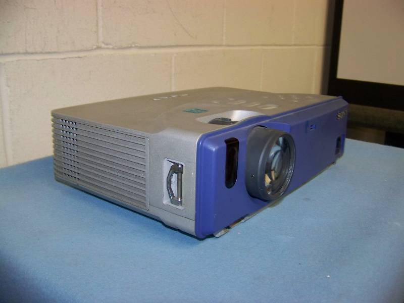 lot 11 image: Sony, VPL-CS1, SuperLite, LCD Projector