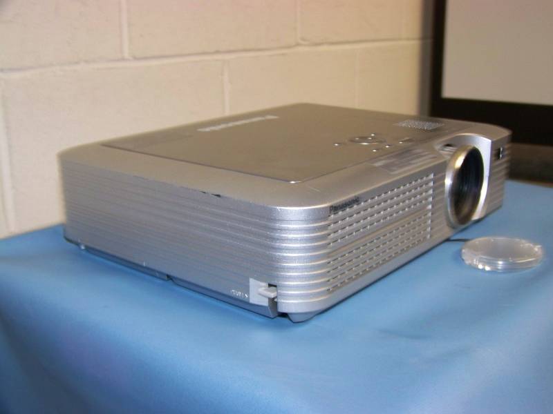 lot 17 image: Panasonic, PT-LC75U, LCD Projector