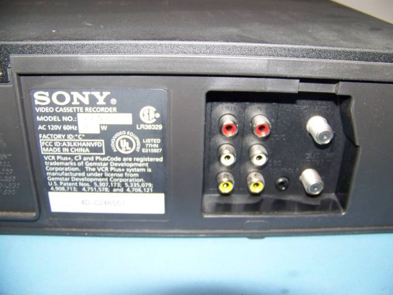 lot 86 image: Sony, Video Cassette Recorder (VCR) with Remote Control