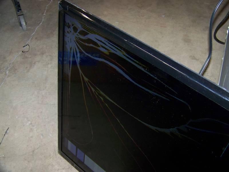 lot 118 image: (4) Flat Screen Monitors  TVs (Televisions) for PARTS  REPAIR