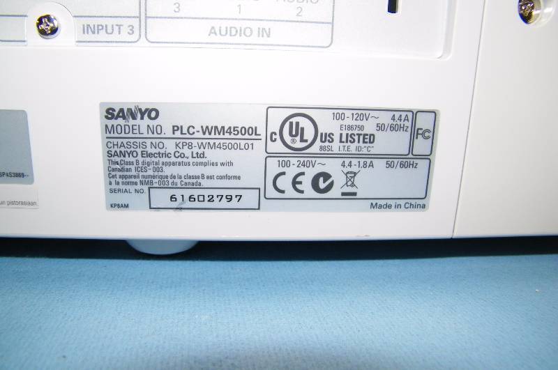 lot 1 image: Sanyo WXGA Digital Multimedia Projector for Home Theater Projection System