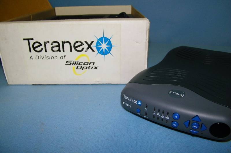 lot 26 image: Teranex Mini HD  SDI Video Converter