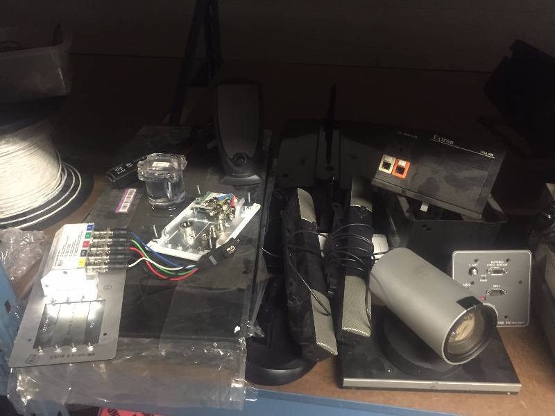 lot 48 image: Huge Lot of Miscellaneous Audio, Video and Computer Items