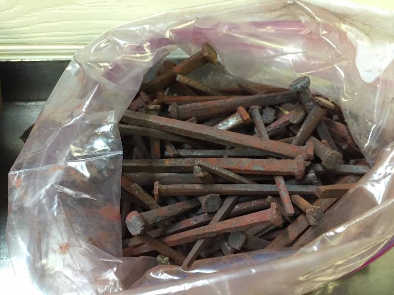 lot 2 image: VINTAGE HORN AND ZIP LOCK OF SQUARE NAILS