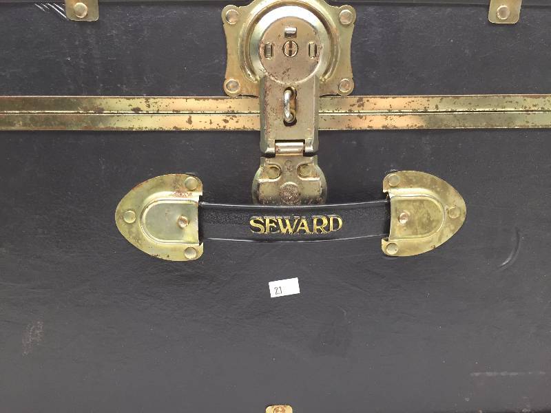 lot 21 image: VINTAGE SEWARD TRUNK