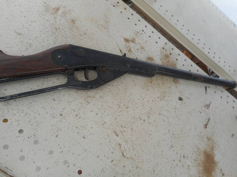 VINTAGE METAL BB GUN