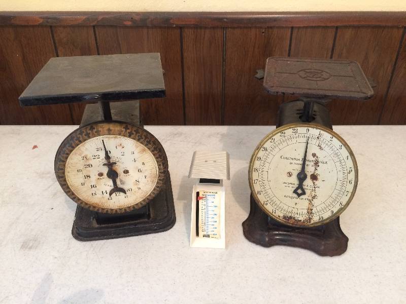 lot 18 image: Scales
