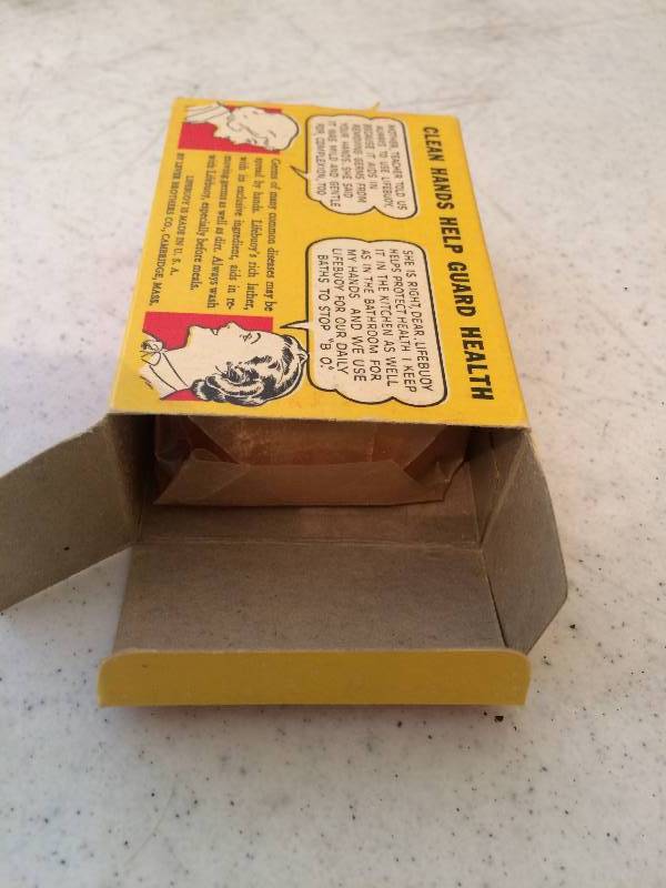 lot 31 image: Boxes