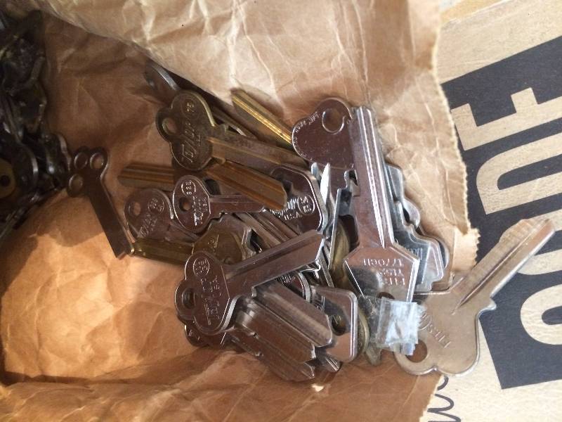 lot 38 image: Key Cutter