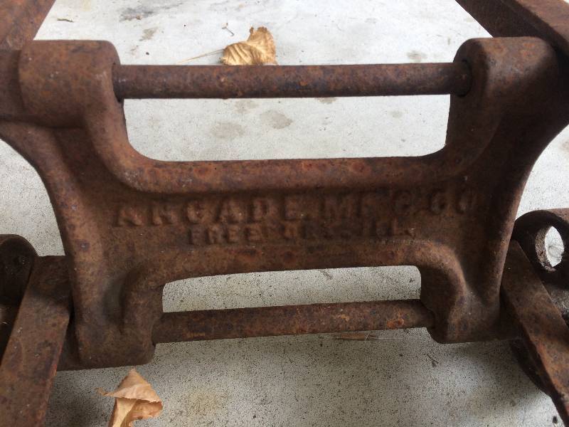 lot 44 image: Stove Mover