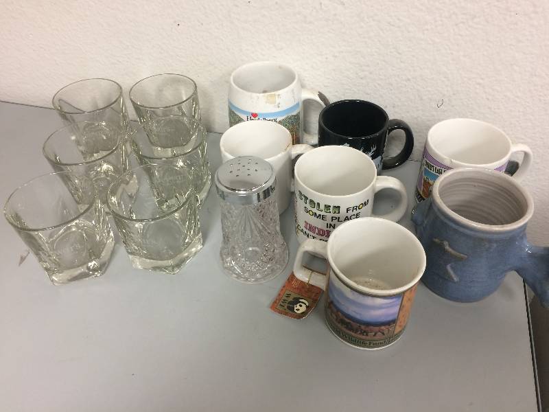 lot 65 image: Dewars Glasses and More
