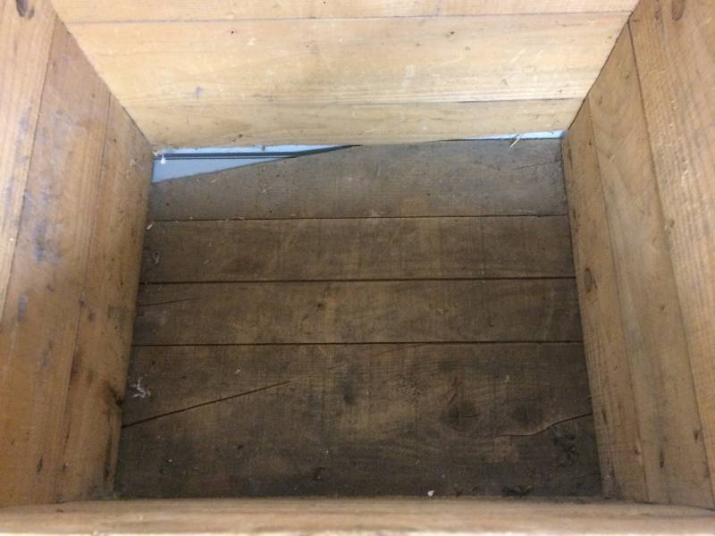 lot 89 image: Wooden Crate