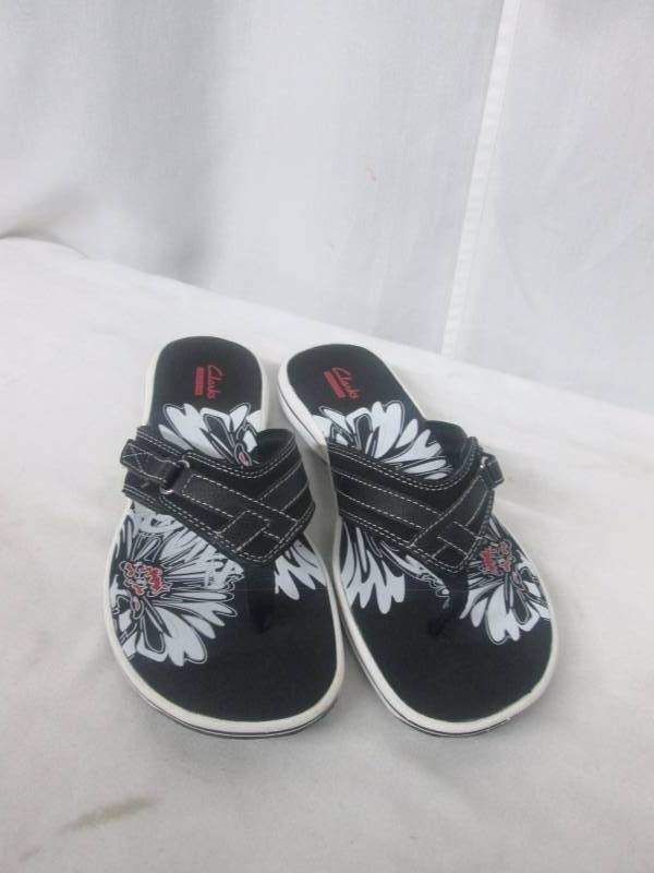 Clarks Womens Breeze Sea Thong Sandal
