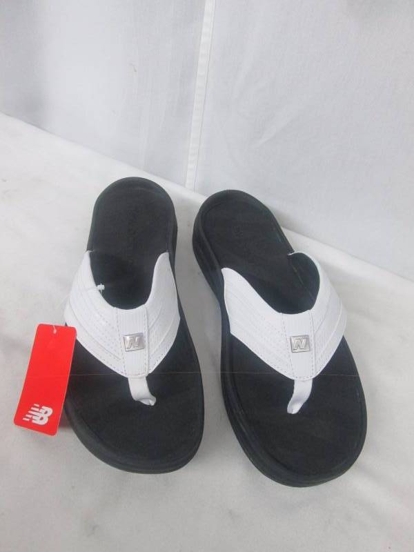 New Balance Womens REVIVE Thong Sandal