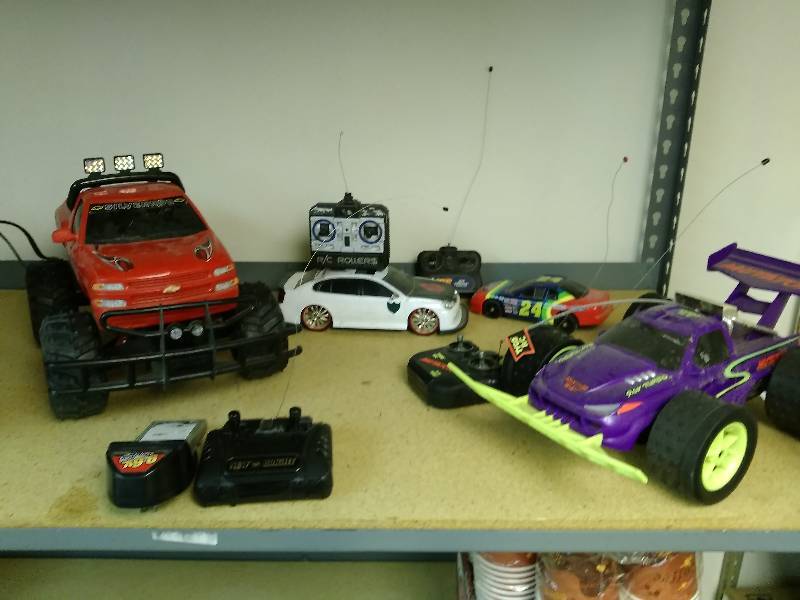 Large Lot Remote Control TrucksCars