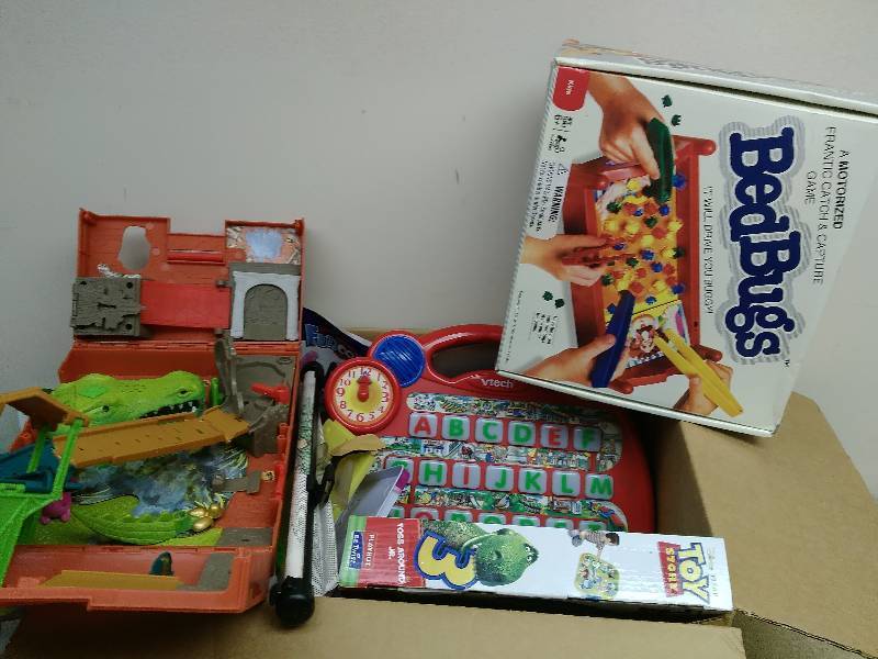 lot 31 image: Toys and Games