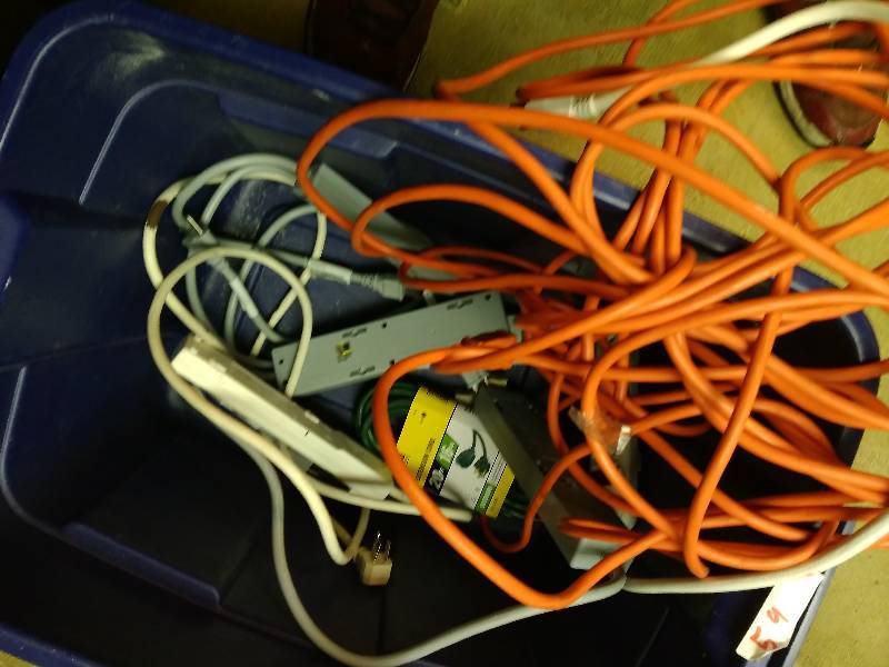 lot 59 image: Electronics Lot
