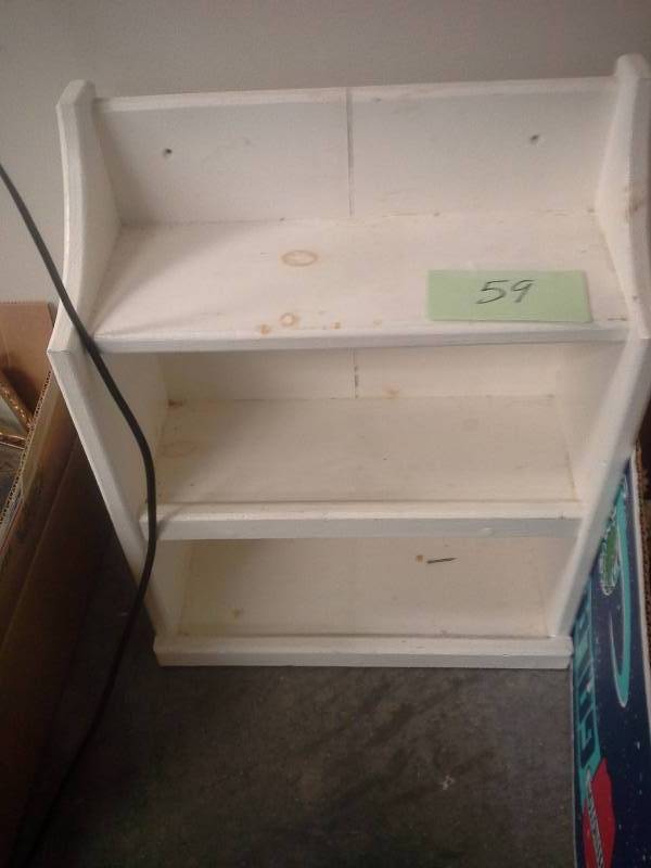 lot 59 image: Wood Shelf