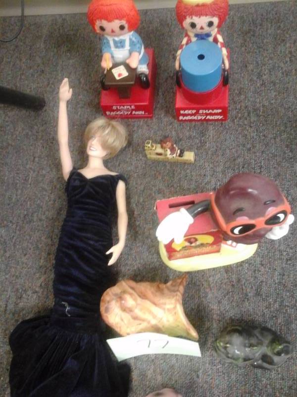 lot 77 image: Little Girls Dream Lot