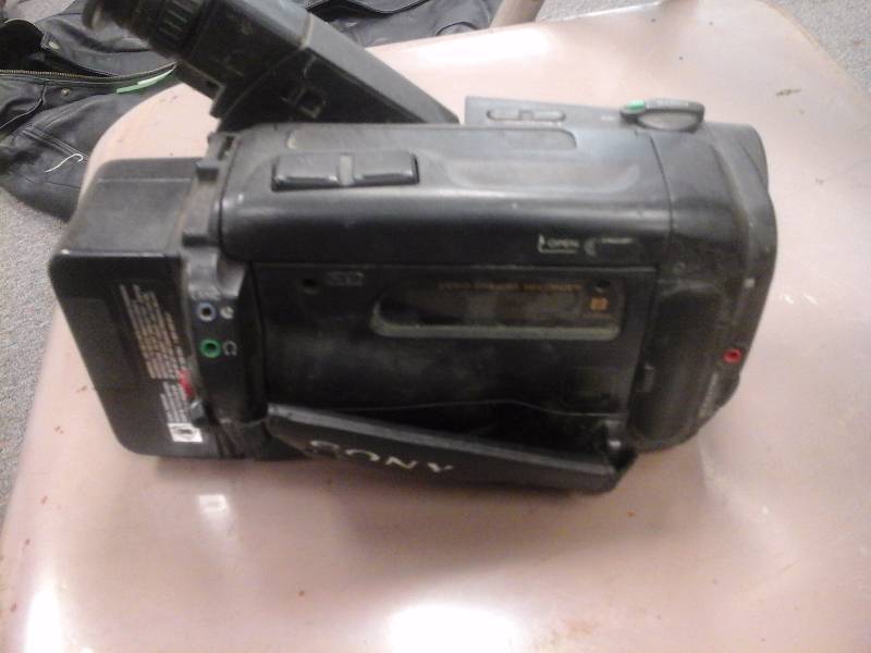 lot 100 image: Sony Handycam Video Recorder