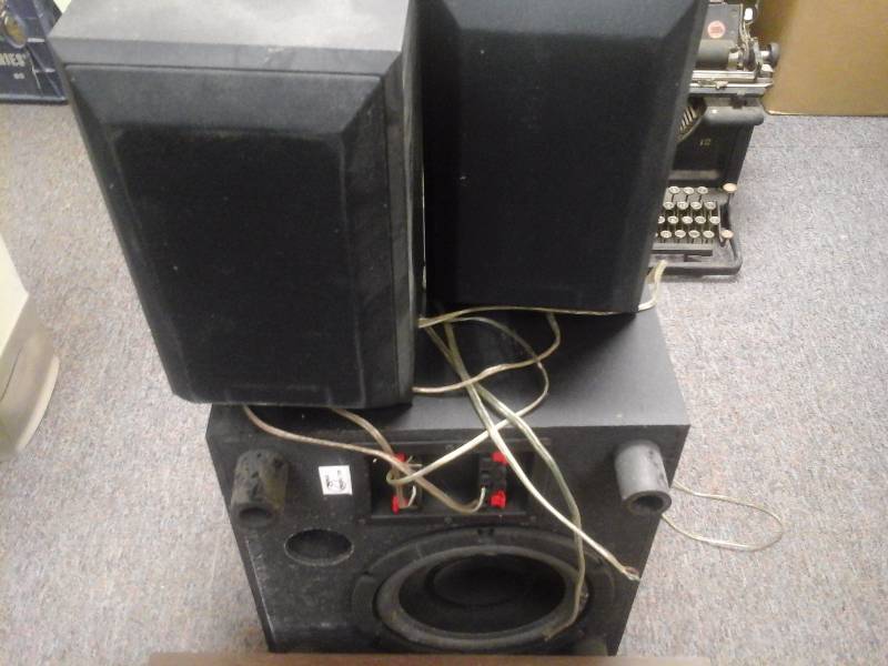 lot 121 image: Speakers(3) and Radio Receiver with Cassette Player