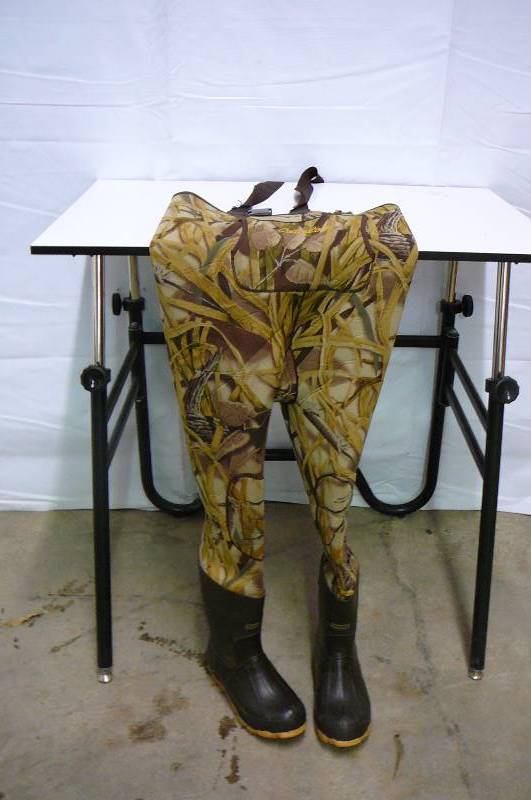YouthWomans Chest Waders