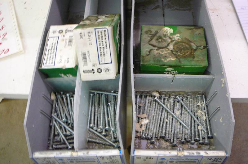Machine screws