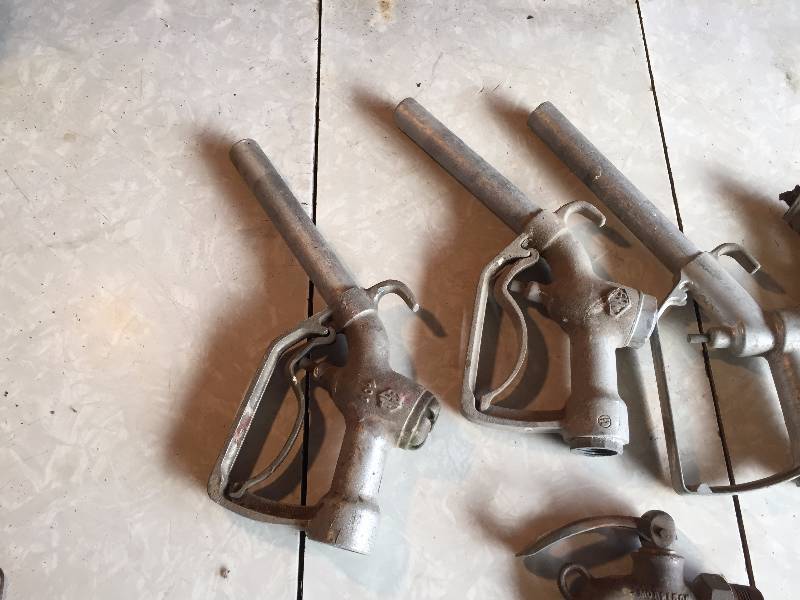 4 GAS NOZZELS