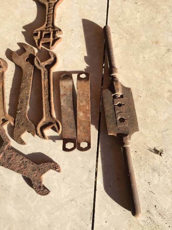 ANTIQUE WRENCHES FOR SQUARE HEADS ANTIQUES AND COLLECTIBLES ESTATE