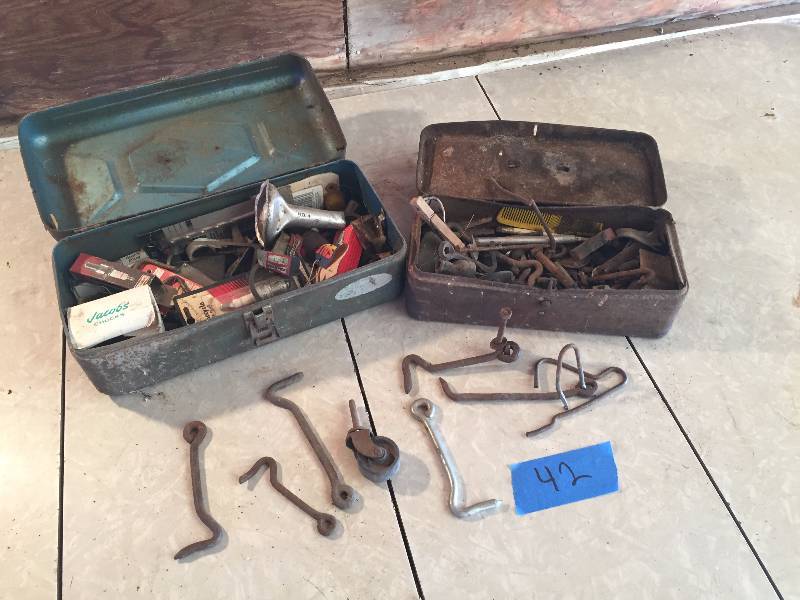 ASSORTMENT OF OLD DOOR HOOKS TO MANY TO COUNT