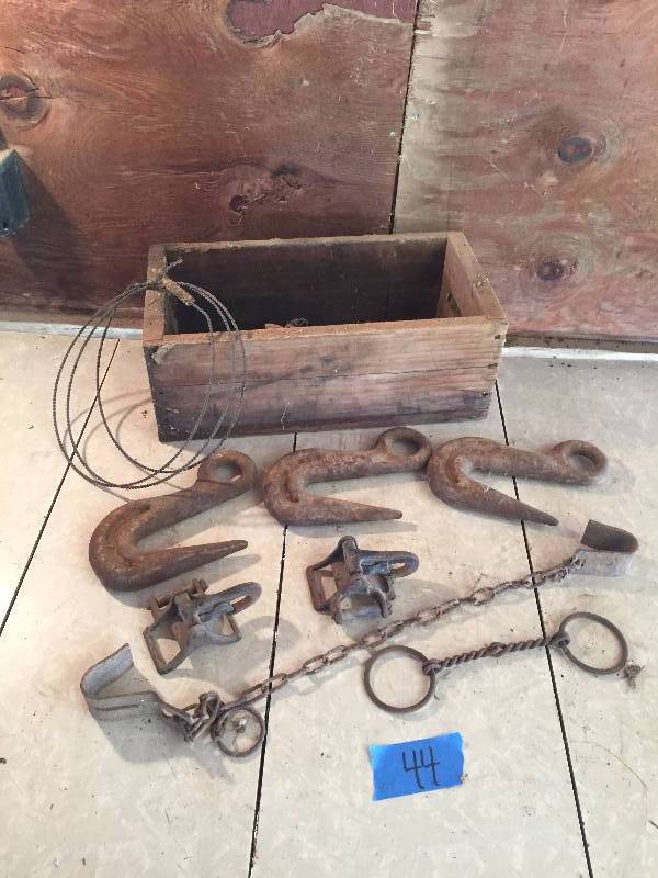 OLD HEAVY DUTY HOOKS AND SOME OTHER CLASPS