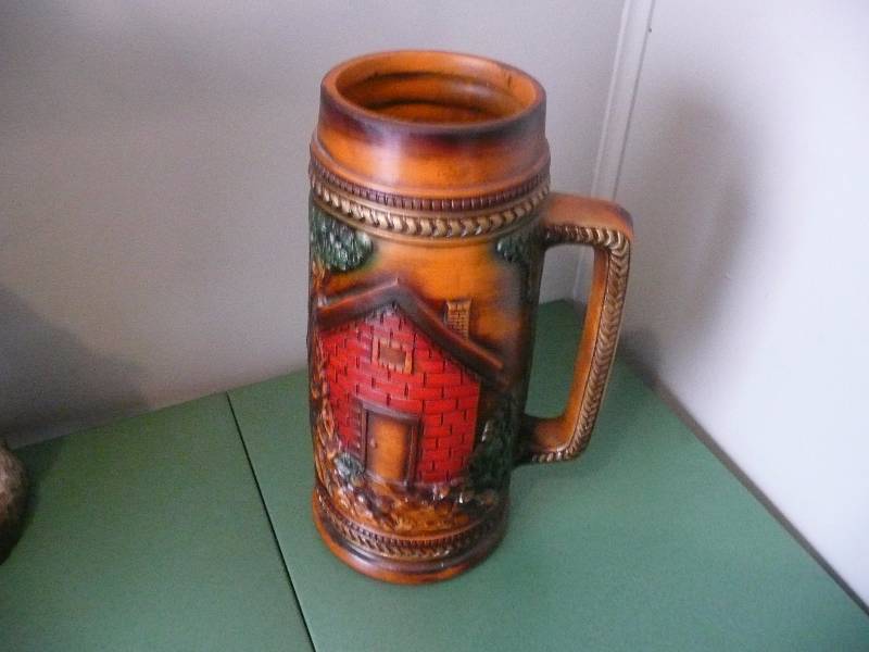 lot 17 image: VINTAGE LARGE DISPLAY STEIN - APPROX 15IN HIGH - NICE PIECE.