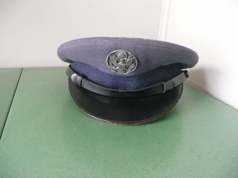 lot 36 image: VINTAGE OFFICIAL MILITARY ISSUED 100% WOOL HAT(BLUE TYPE 1 - BANCROFT CAP COMPANY) - VERY GOOD CONDITION FOR ITS AGE