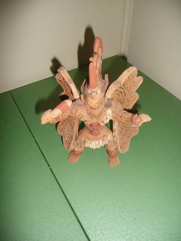 lot 13 image: VINTAGE FOLK ART AZTEC - MYAN CLAY STATUE APPROX 1FT TALL