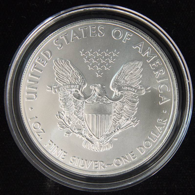 2011 AMERICAN SILVER EAGLE 1 TROY OZ. .999 FINE SILVER DOLLAR IN AIRTITE HOLDER
