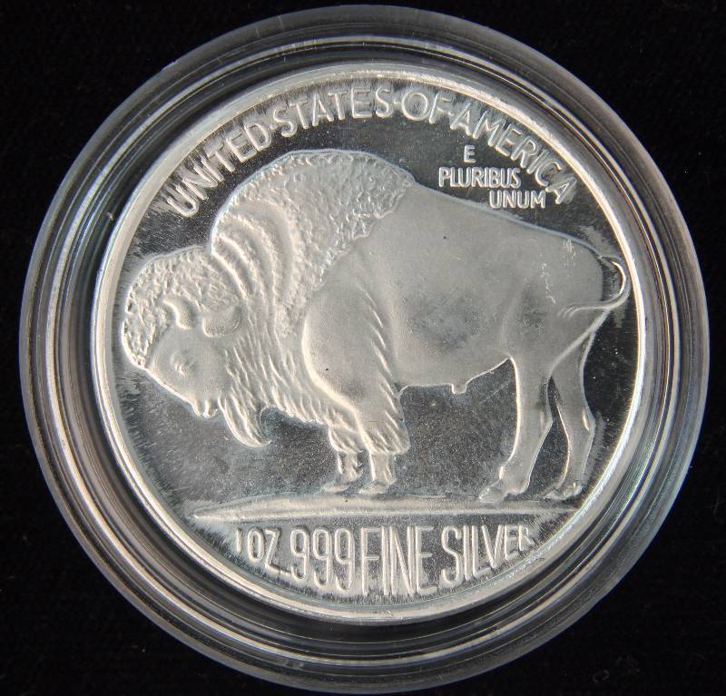 1 TROY OZ. .999 FINE SILVER INDIAN BUFFALO DESIGN IN AIRTITE HOLDER