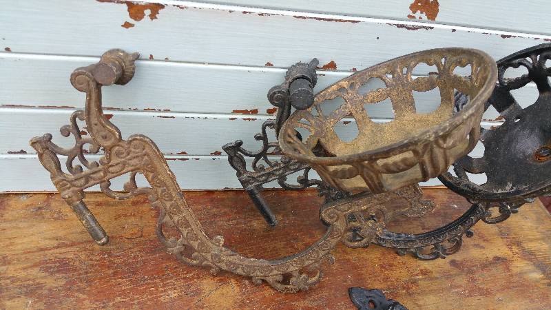 lot 72 image: 2 Antique Cast Kerosene Lamp Holders