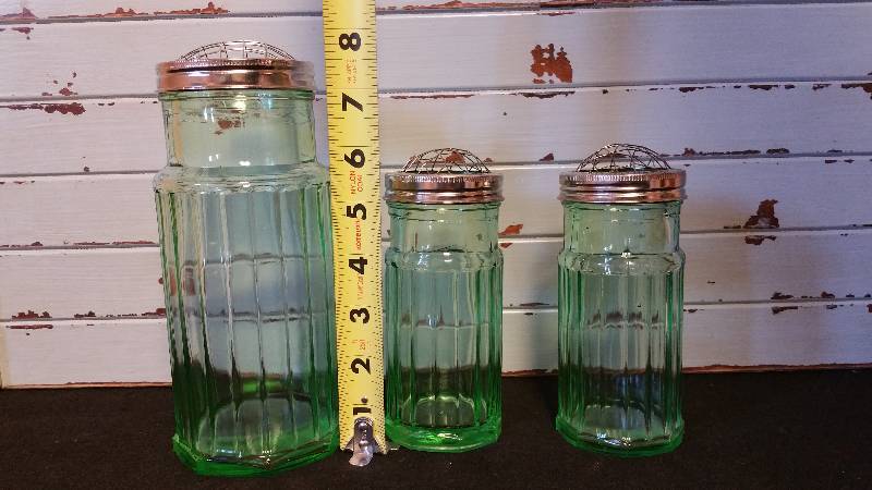 lot 87 image: Vintage Style Kitchen Canisters