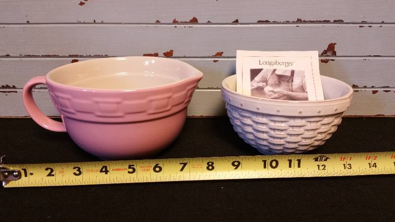 lot 88 image: Longaberger Pottery